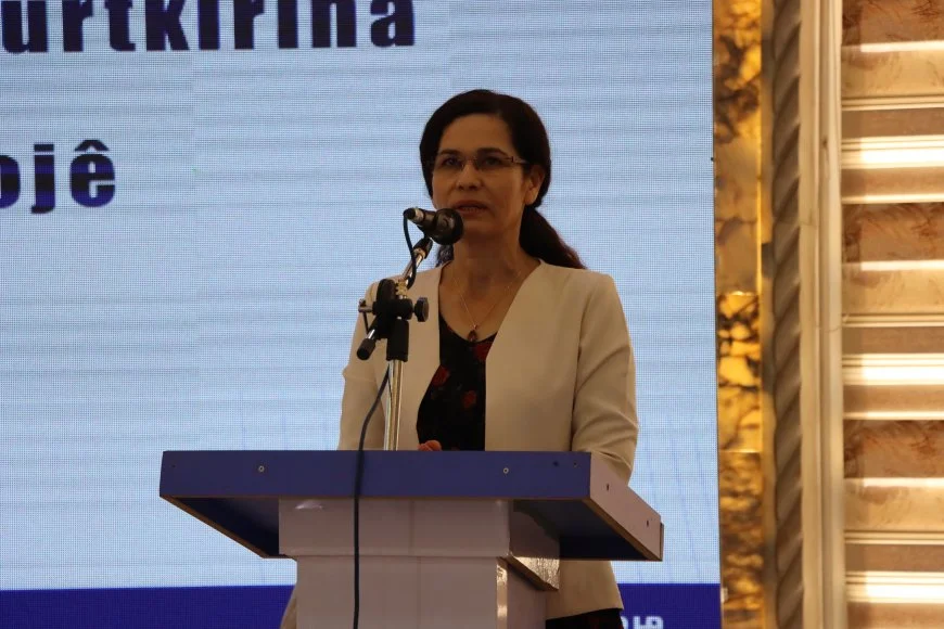 ئیلهام ئەحمەد